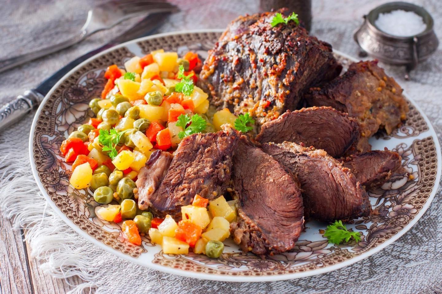 Oven-Baked Beef in a Sleeve Oven-Baked Beef in a Sleeve