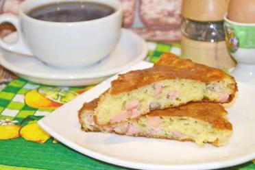 Quick Sausage and Cheese Pie for Surprise Guests