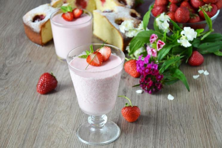 Irresistible Summer Strawberry Mousse
