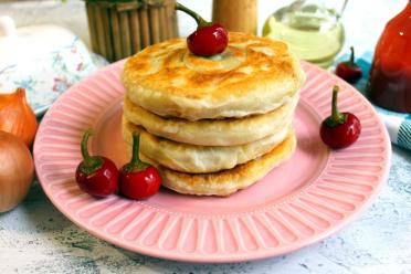 Flaky Fried Onion Puff Pastries