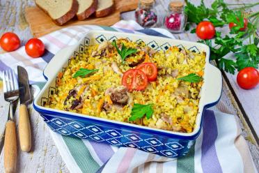 Oven-Baked Chicken and Bulgur Pilaf