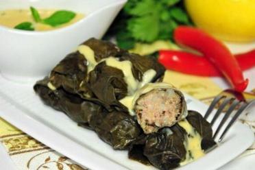Lamb Bulgur Dolma with Mint Sauce