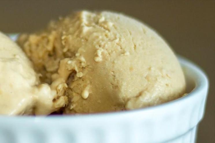 Creamy Condensed Milk Crème Brûlée Ice Cream