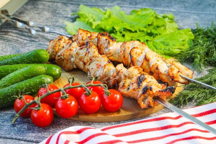 Juicy Chicken Kebab with Golden Onions Juicy Chicken Kebab with Golden Onions