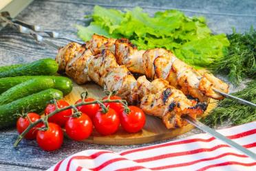 Juicy Chicken Kebab with Golden Onions