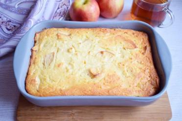 Juicy and Irresistible Apple Casserole