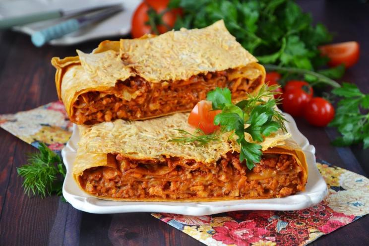 Easy Cheesy Pita Bread Lasagna with Minced Meat
