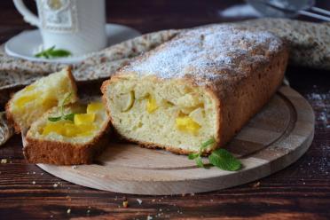 Mango-Apple Cottage Cheesecake