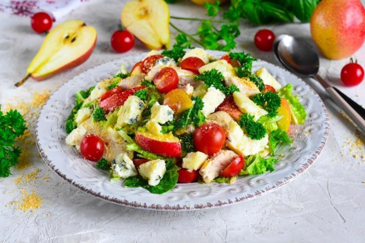 Chicken & Chinese Cabbage Salad with Blue Cheese & Pear