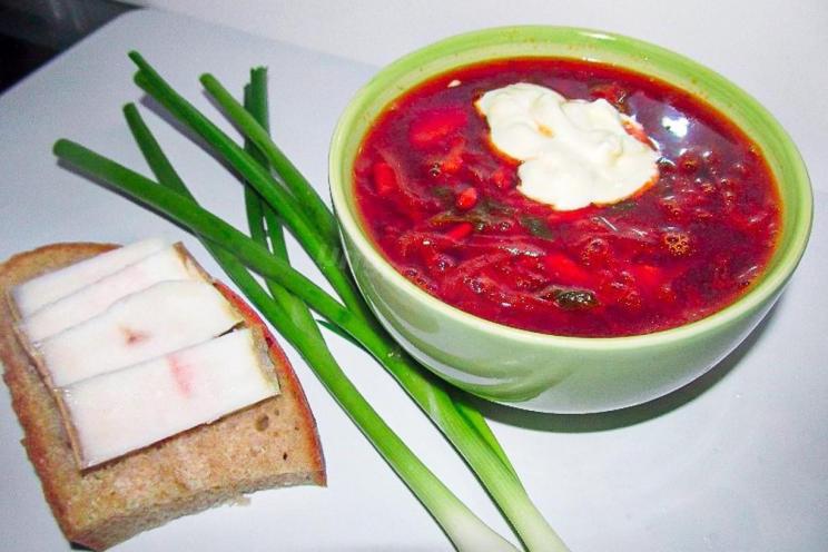 Tangy Beef and Beet Borscht with Sauerkraut Tangy Beef and Beet Borscht with Sauerkraut