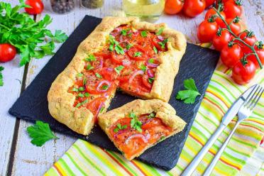 Quick and Delicious Tomato Cheese Tart