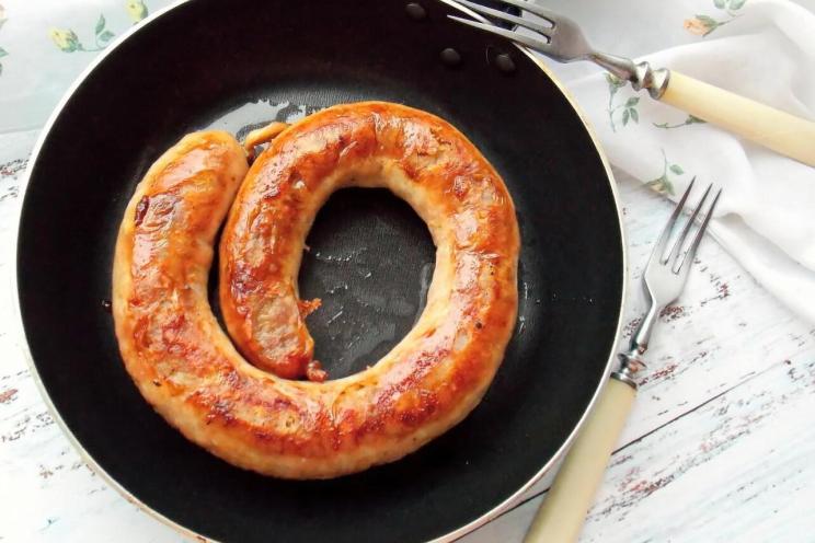 Pan-Fried Homemade Sausage: Delicious & Customizable