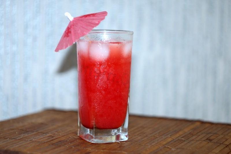 Frozen Berry Vitamin Drink: Strawberry and Red Currant Morse