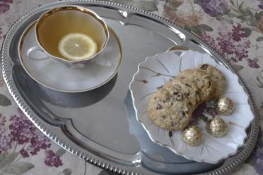 Oatmeal Nut-Chocolate Cranberry Cookies