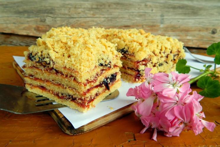 Quick Jam Cake for Tea Quick Jam Cake for Tea