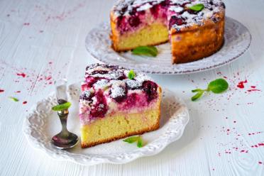 Cherry and Cottage Cheese Pie Delight