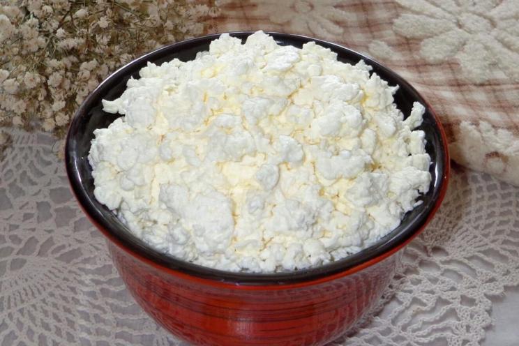 Slow Cooker Homemade Cottage Cheese