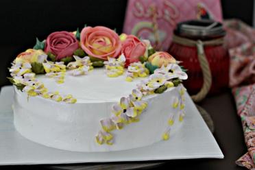 Coconut Strawberry Delight Cake