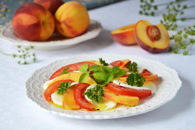 Peach Caprese Salad