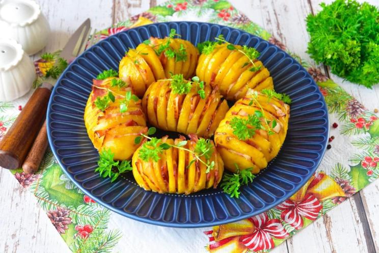 Bacon-Wrapped Foil Potatoes Bacon-Wrapped Foil Potatoes