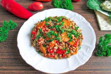 Quick and Healthy Vegetarian Buckwheat Stir-Fry