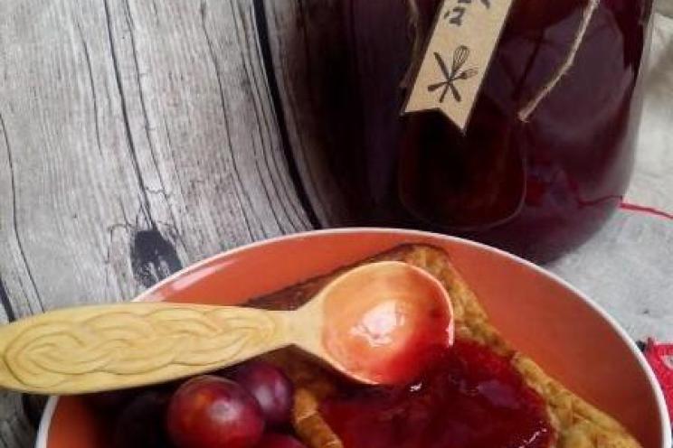 Homemade Plum Jam with a Tangy Twist