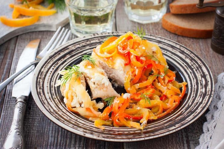 Creamy Garlic Chicken with Bell Peppers