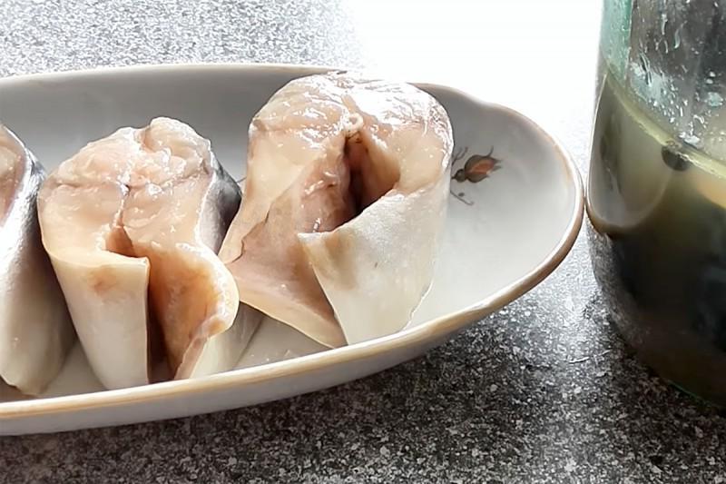 Homemade Lightly Salted Mackerel with Cloves