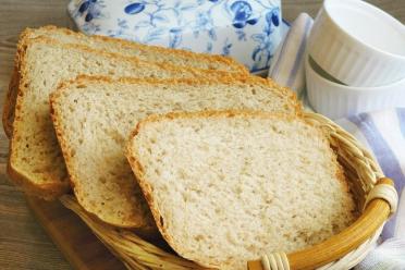 Easy Homemade Rye-Wheat Bread in a Bread Machine