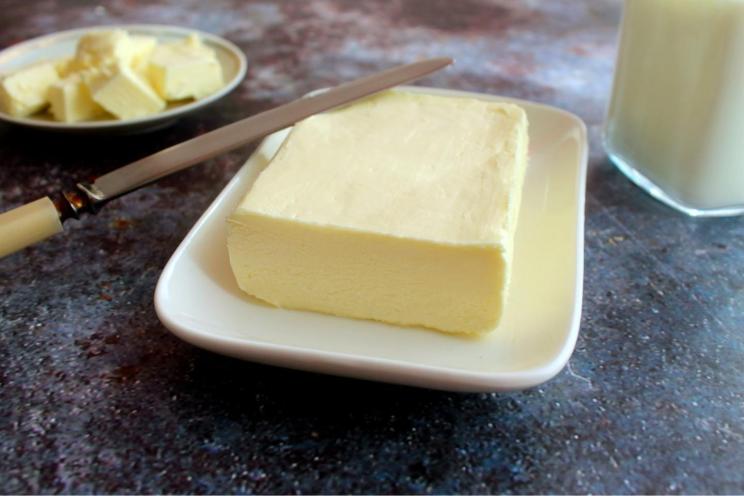 Homemade Natural Butter with Just Two Ingredients