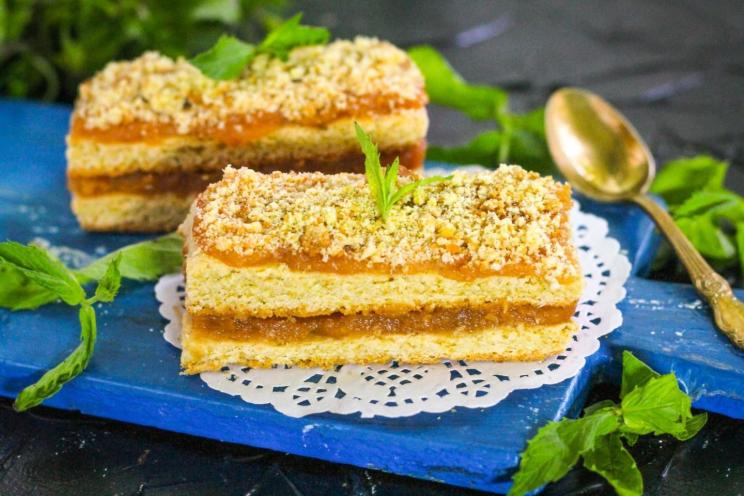 Jam-Filled Crumble Bars
