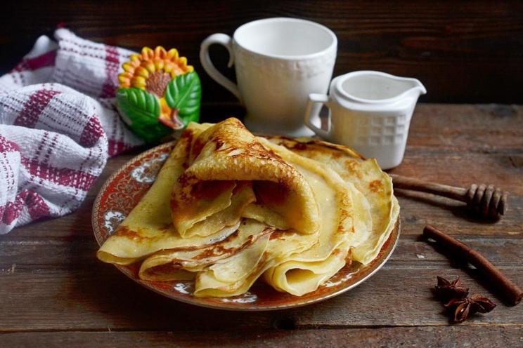 Fluffy Sourdough Pancakes with a Delicate Touch