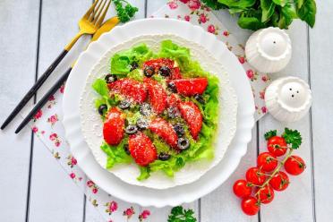 Warm Tomato Salad with Garlic and Herbs