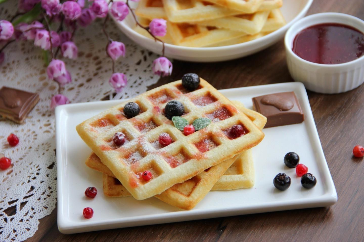 Soft, Crispy Belgian Waffles Soft, Crispy Belgian Waffles
