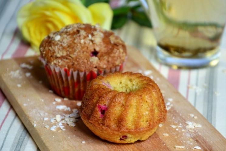 Berry Oatmeal Muffins