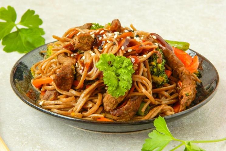 Healthy Beef & Vegetable Buckwheat Noodles