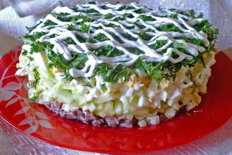 Hearty Beef and Cucumber Salad
