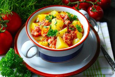 Hearty Potato and Stew Cauldron Dinner