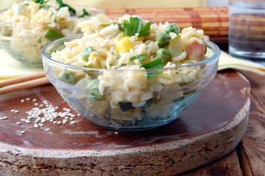 Quick and Tasty Instant Noodle Salad