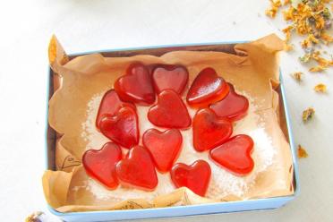 Homemade Sugar-Free Lollipops: Easy and Flavorful!