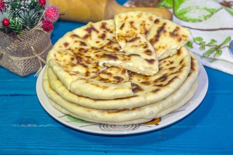 Easy Khachapuri with Adyghe Cheese