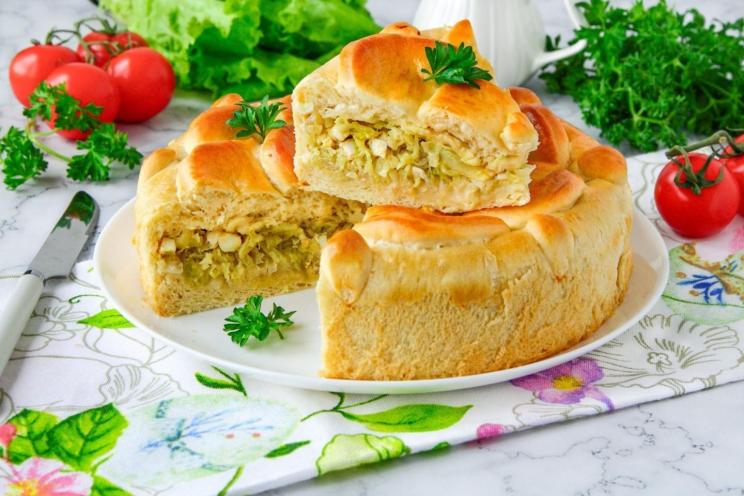 Oven-Baked Yeast Pie with Fresh Cabbage Oven-Baked Yeast Pie with Fresh Cabbage