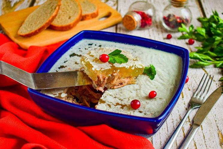 Holiday Favorite: Classic Pork & Beef Jellied Meat Holiday Favorite: Classic Pork & Beef Jellied Meat