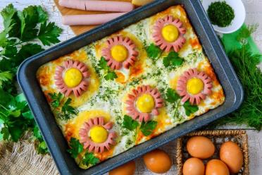 Sausage and Mashed Potato Casserole