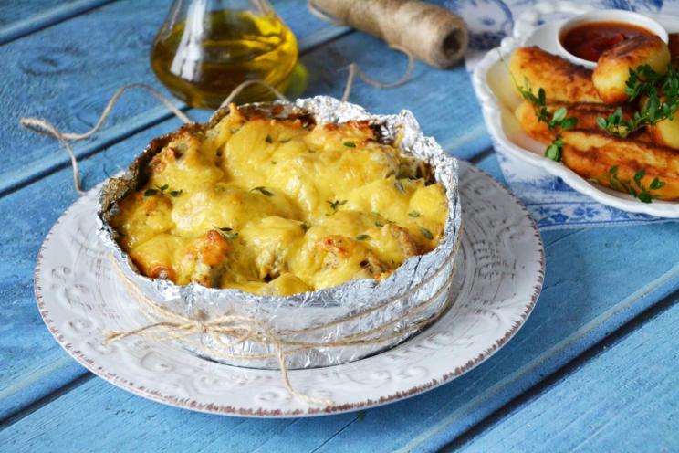 Foil-Baked Potatoes and Meat