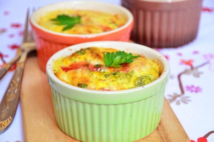 Quick and Tasty Oven-Baked Ham and Cheese Frittata