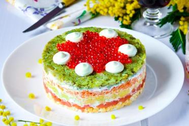 Layered Salmon and Potato Salad with Eggs and Cucumber