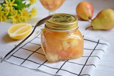 Lemon Pear Jam Delight