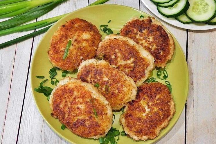 Quick & Juicy Fried Chicken Cutlets for Dinner
