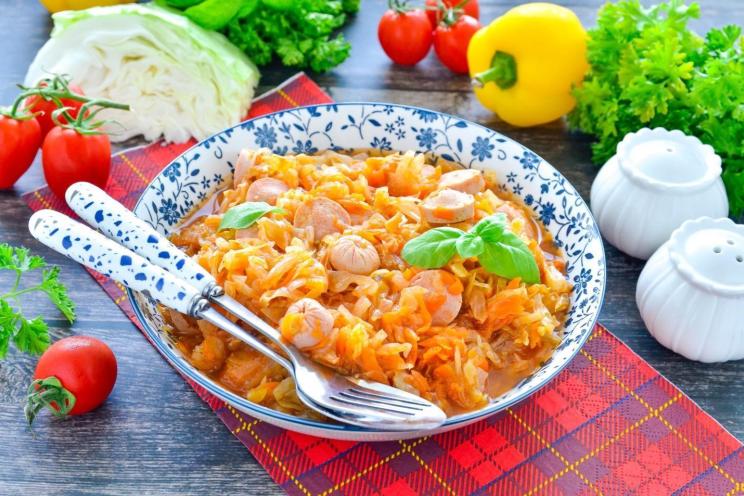Slow Cooker Cabbage and Sausages Slow Cooker Cabbage and Sausages